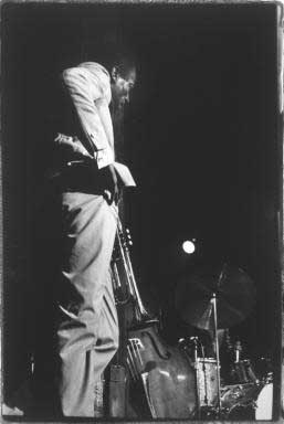 Miles Davis   der Buhne 1962    - copyright Lisl Steiner