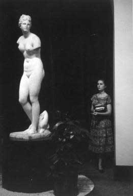 Statue of Venus in Metropolitan Museum 1967 - copyright Lisl Steiner